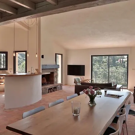 Maison Valcros